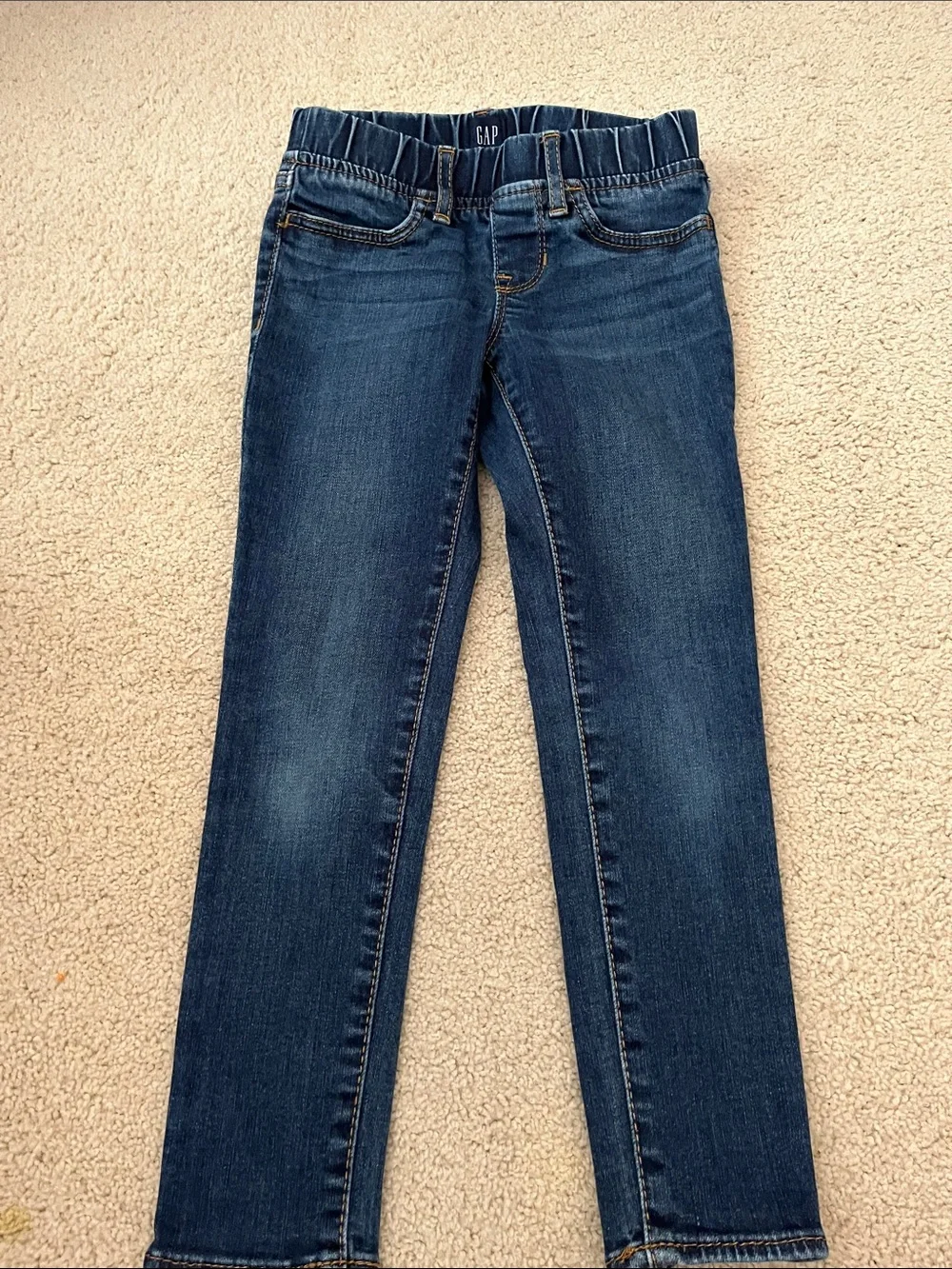 GAPKIDS Girls' size 6 Stretch Jeggings - Light Denim & Dark Denim